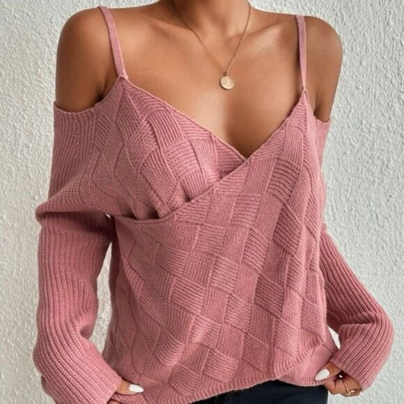 New Luxe wrap cold shoulder sweater - Picture 5 of 7